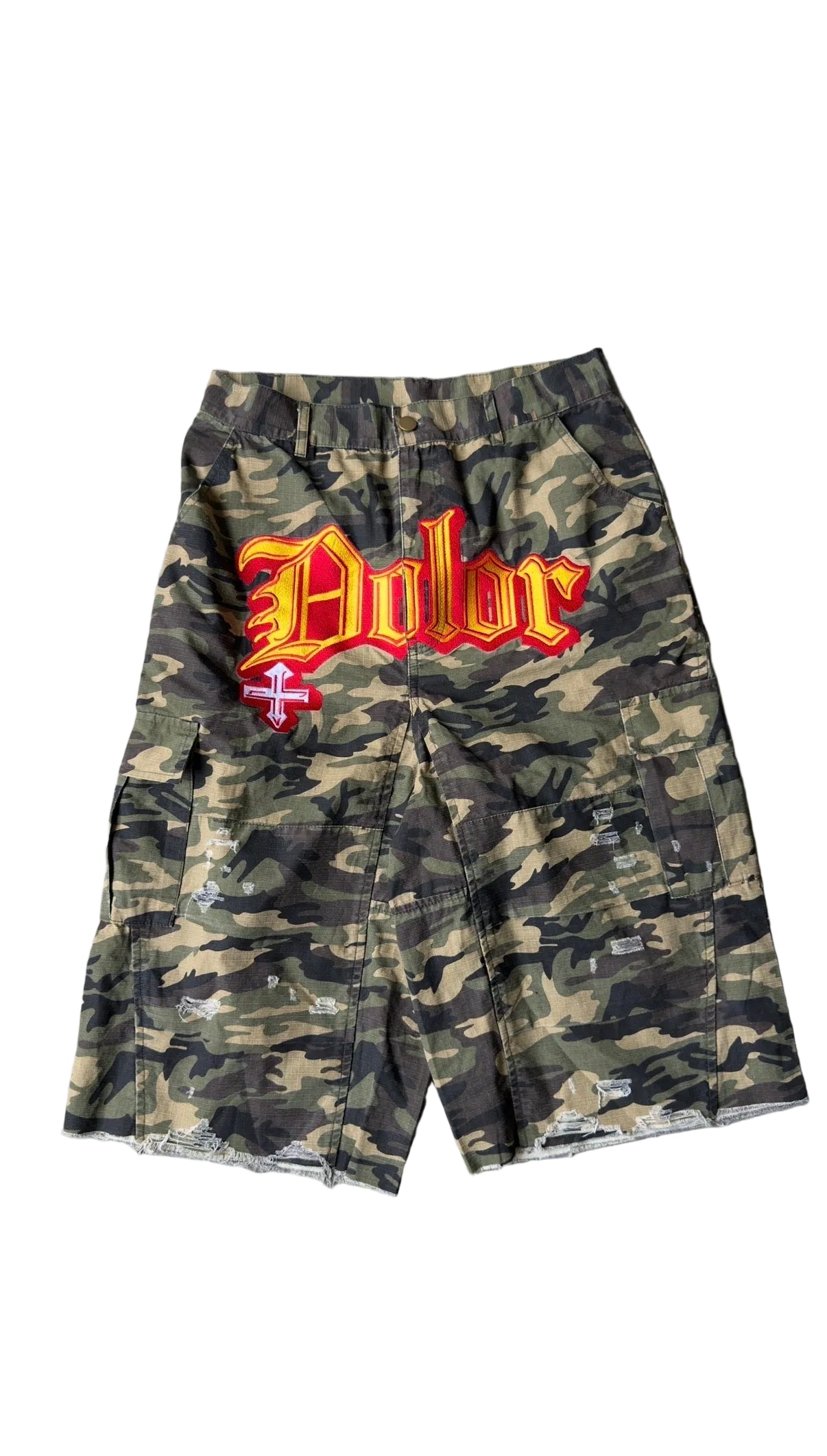 DOLOR “WARFARE” CAMO CARGO SHORTS